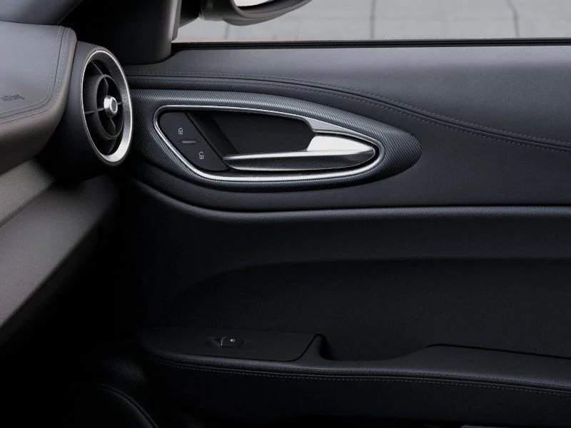 2025 Alfa Romeo Giulia Tributo Italiano - Photo 26