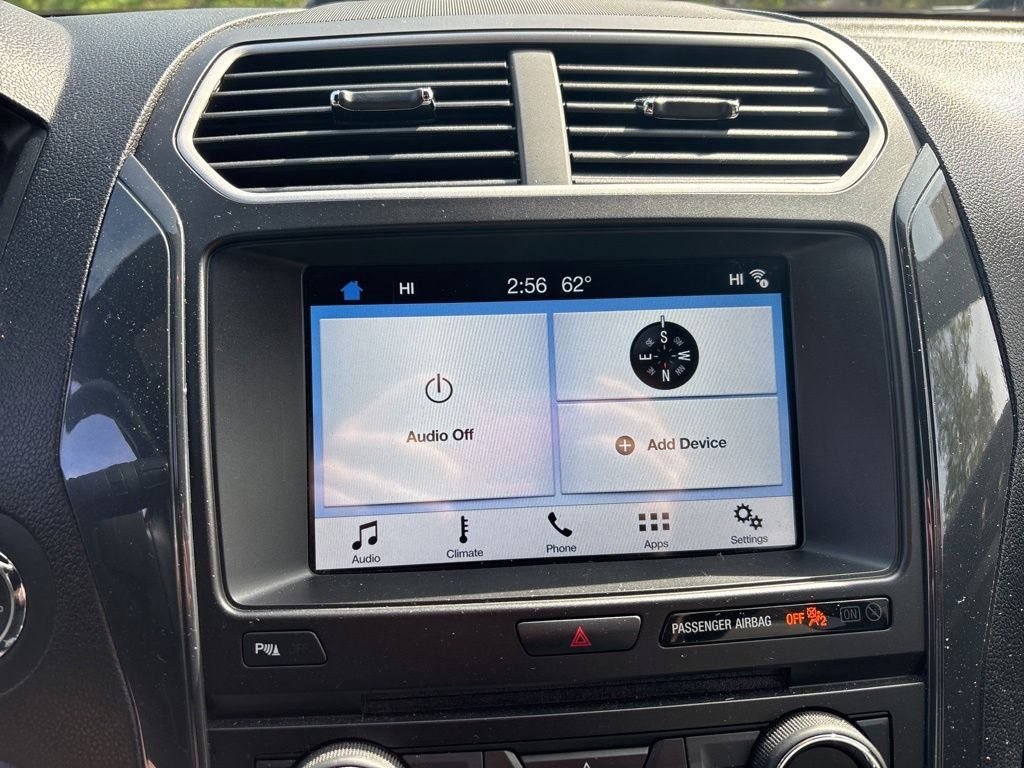Used 2017 Silver Ford XLT image 19