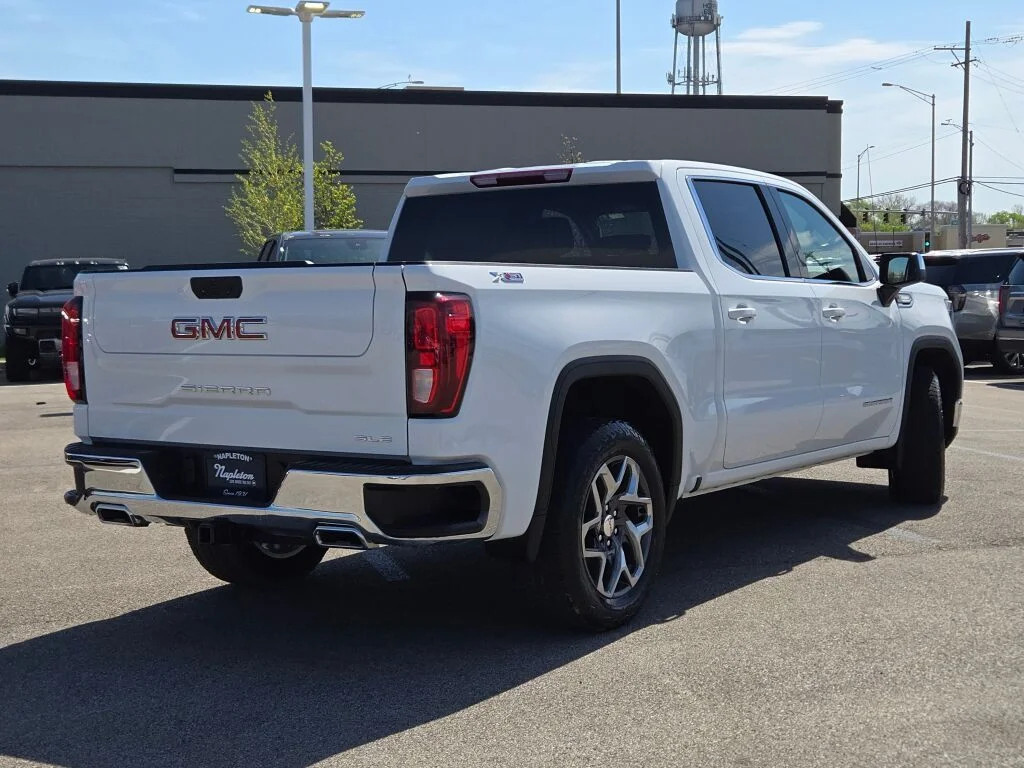 Used 2023 White GMC SLE image 14