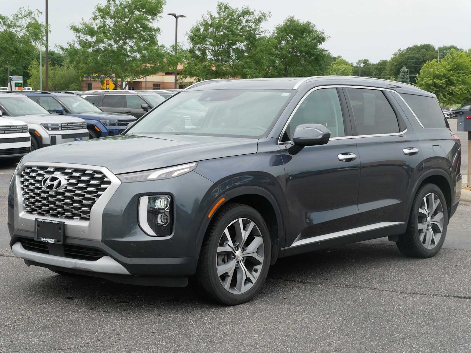 Used 2022 Hyundai Palisade SEL with VIN KM8R3DHE6NU356731 for sale in Mankato, Minnesota