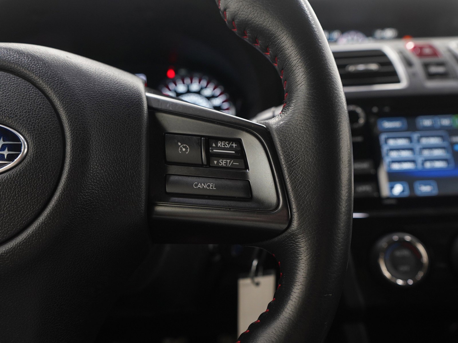Used 2018 Ice Silver Metallic Subaru  image 23