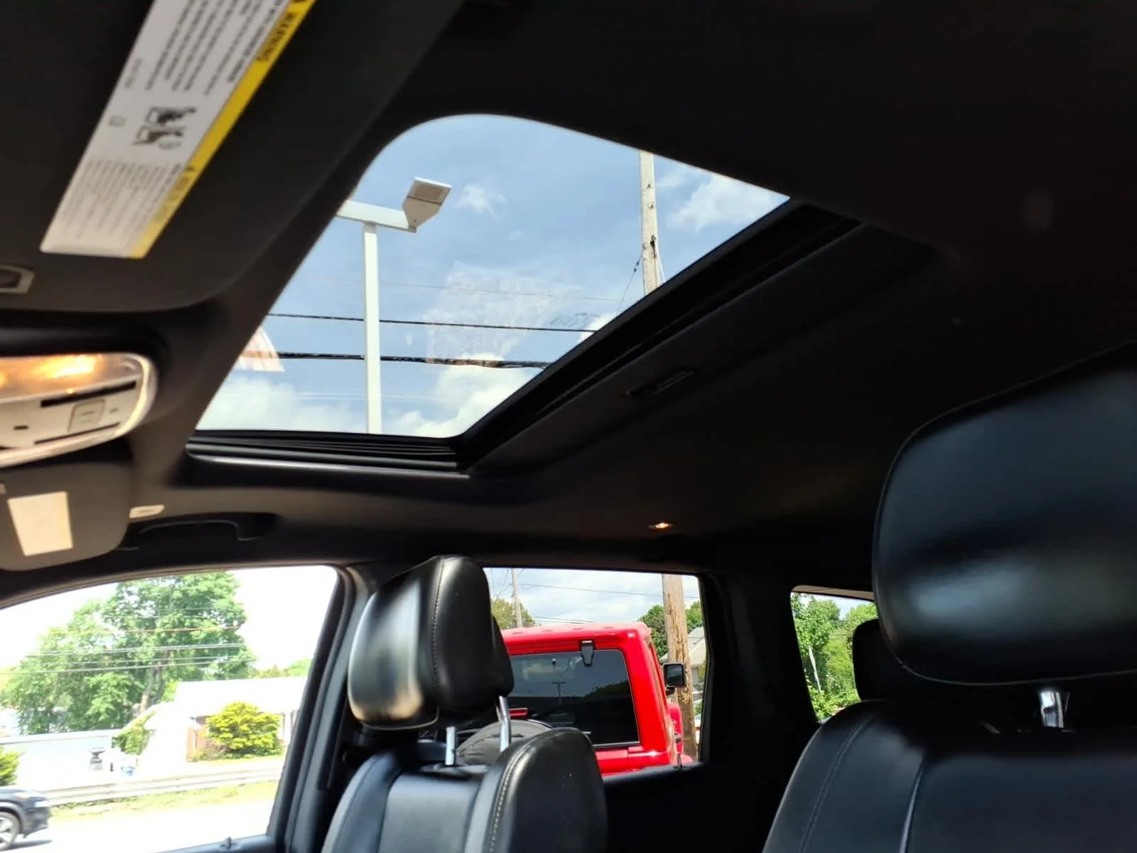 Certified Used 2020 Granite Crystal Met. Clear Coat Jeep Altitude image 22