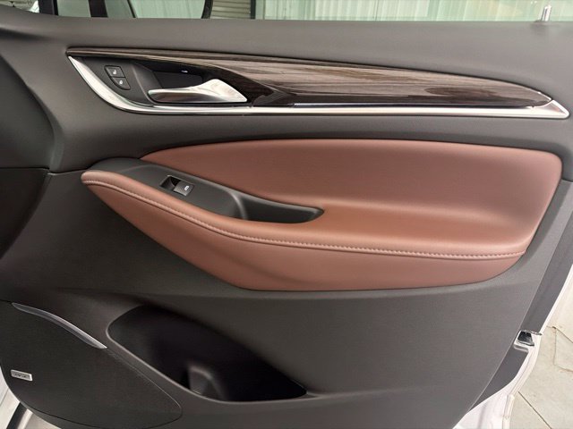 Used 2021 White Frost Tricoat Buick Avenir image 22