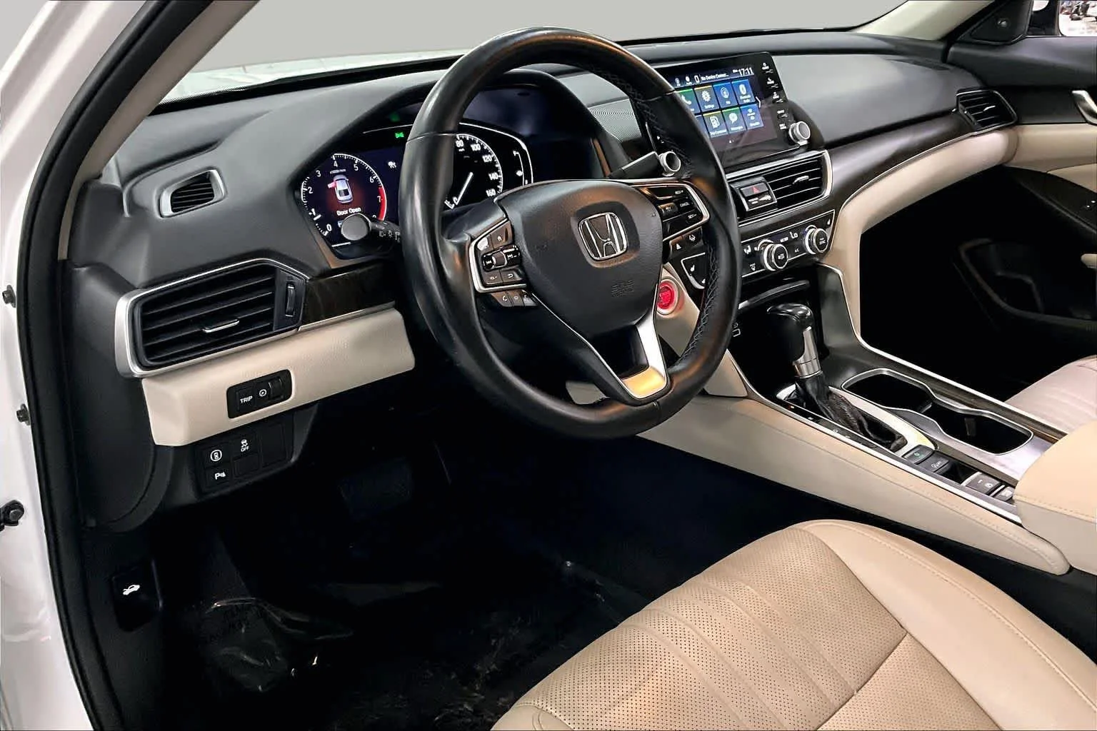Used 2022 Platinum White Pearl Honda EX-L image 16