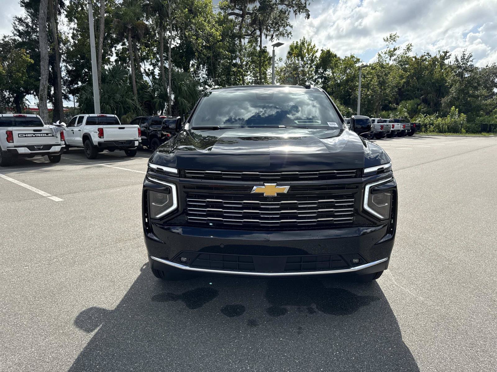 2026 Chevrolet Suburban High Country - Photo 8