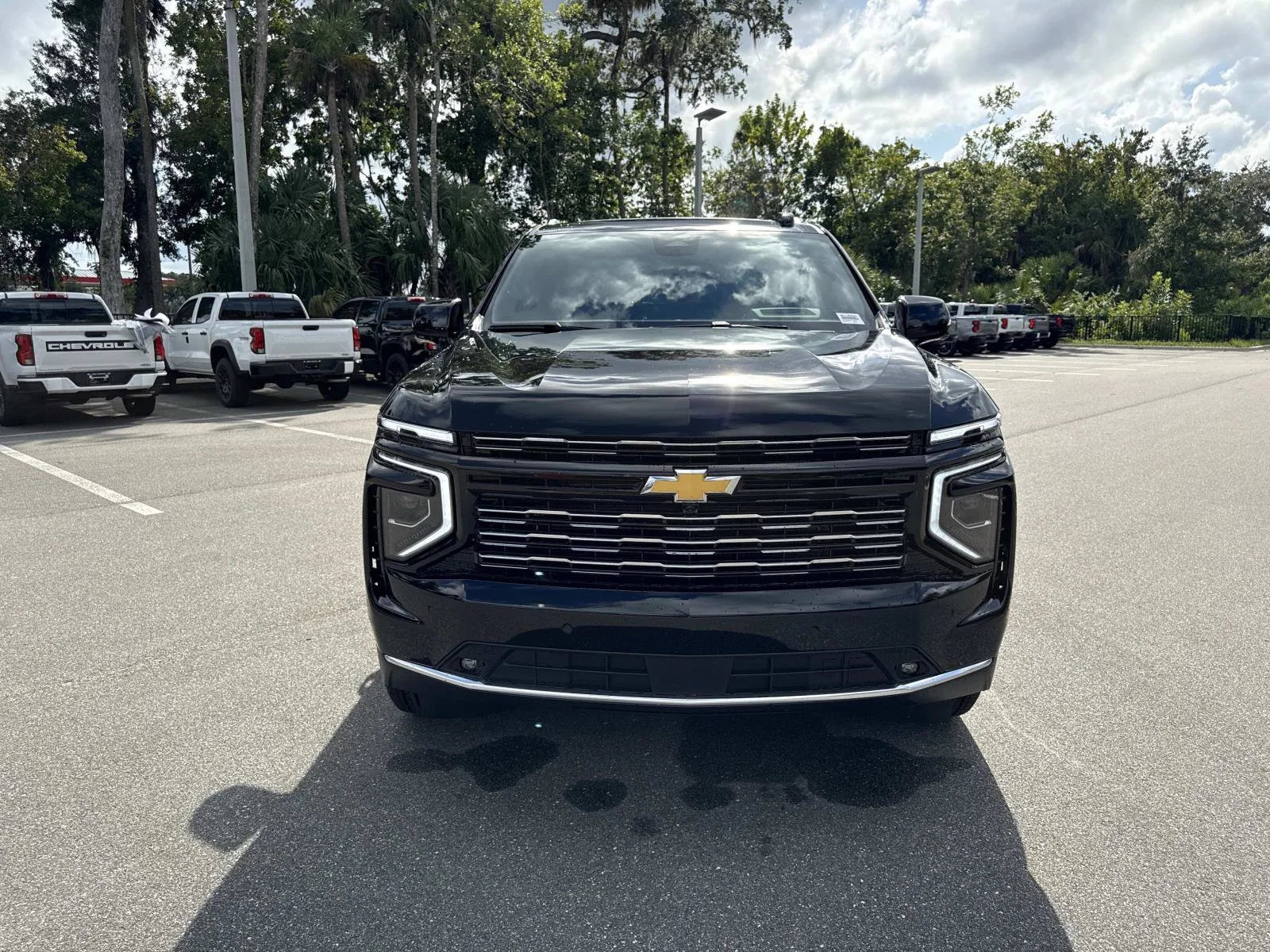 2026 Chevrolet Suburban High Country - Photo 8