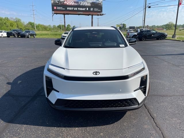 2026 Toyota C-HR SE - Photo 8