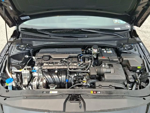 New 2026 Black Hyundai SE image 20