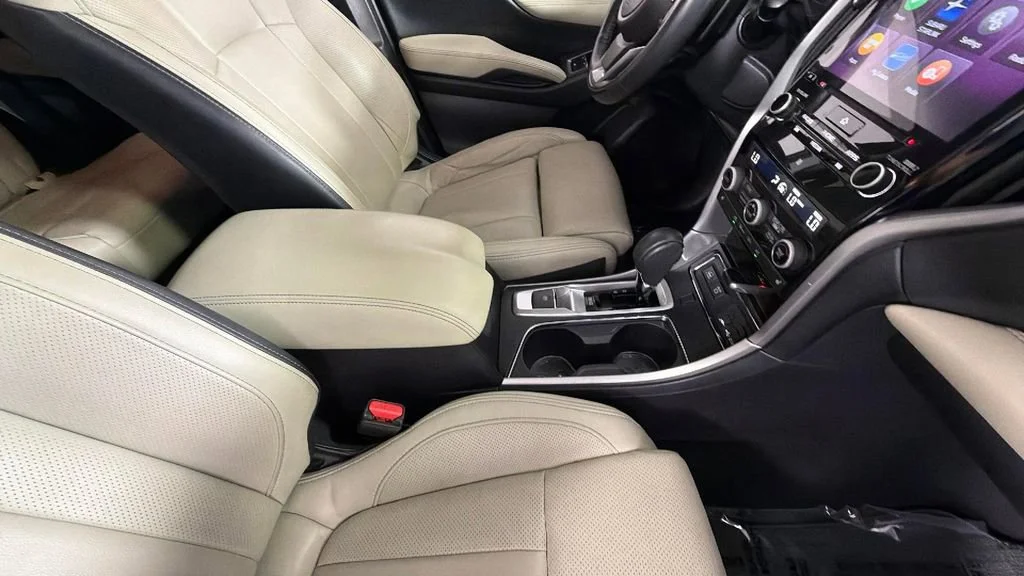 Used 2019 White Subaru Limited image 38