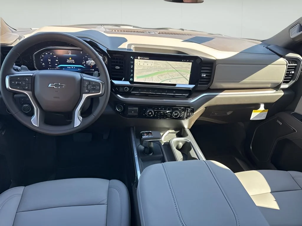New 2026 Summit White Chevrolet RST image 20