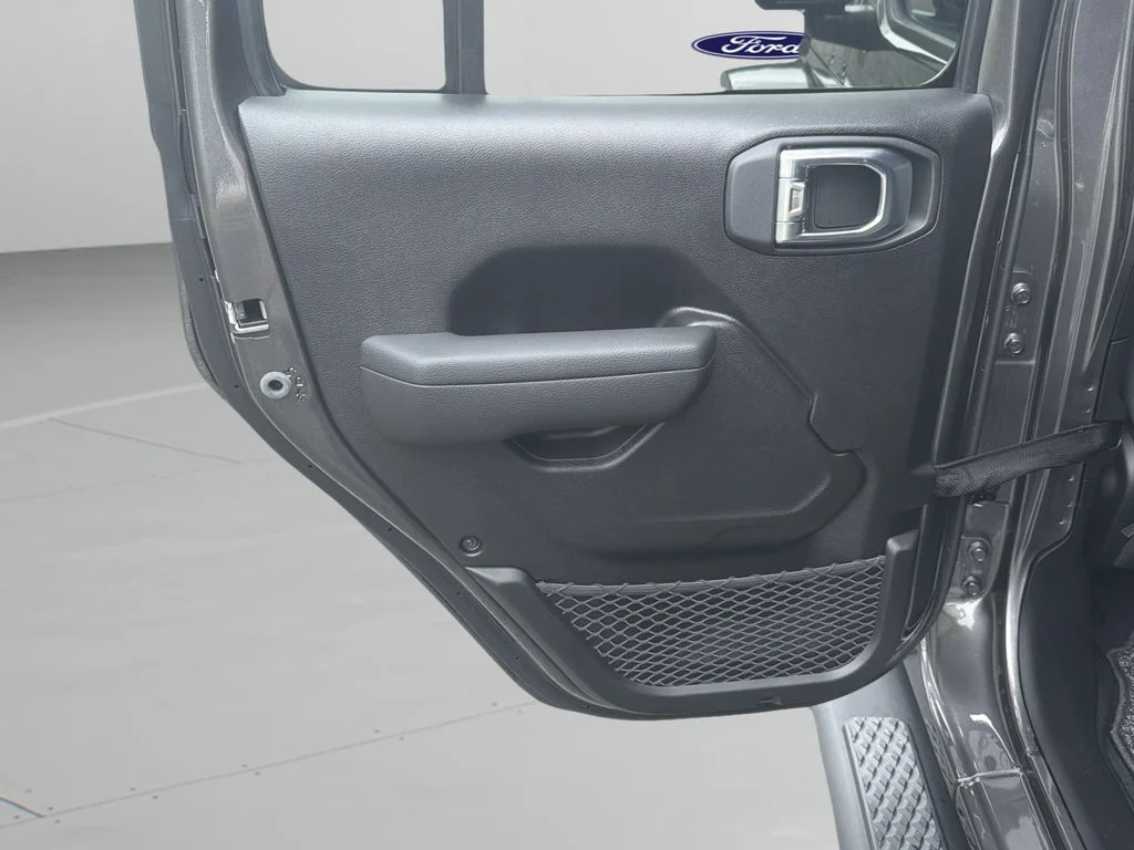 New 2026 Granite Crystal Metallic Clear-Coat Exterior Paint Jeep 85th Anniversary Edition image 11