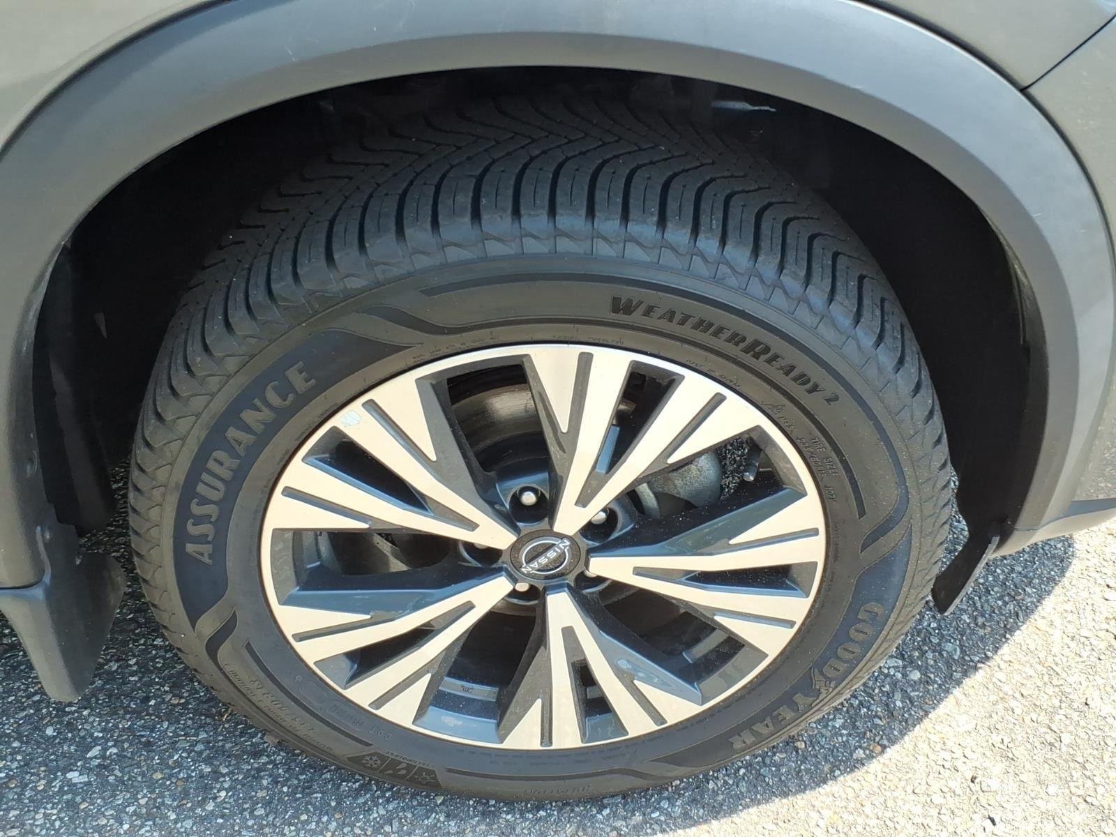 Used 2023 Gun Metallic Nissan SV image 9