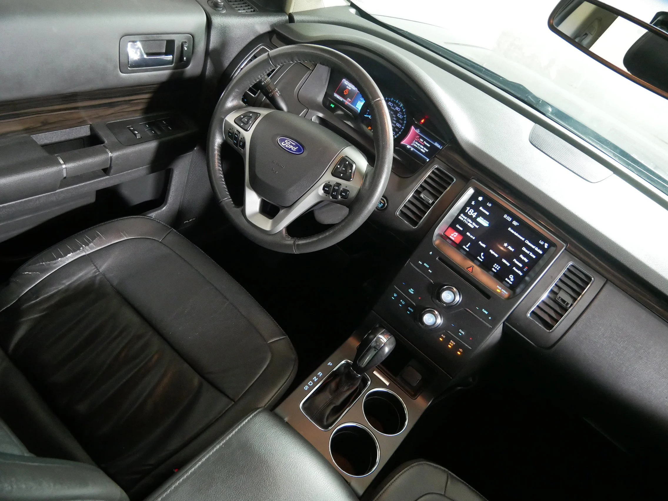 Used 2017 Shadow Black Ford SEL image 9
