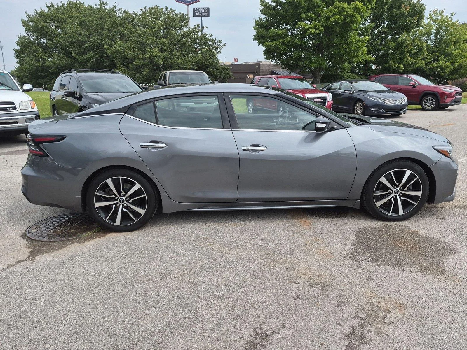 Used 2023 Silver NISSAN  image 6