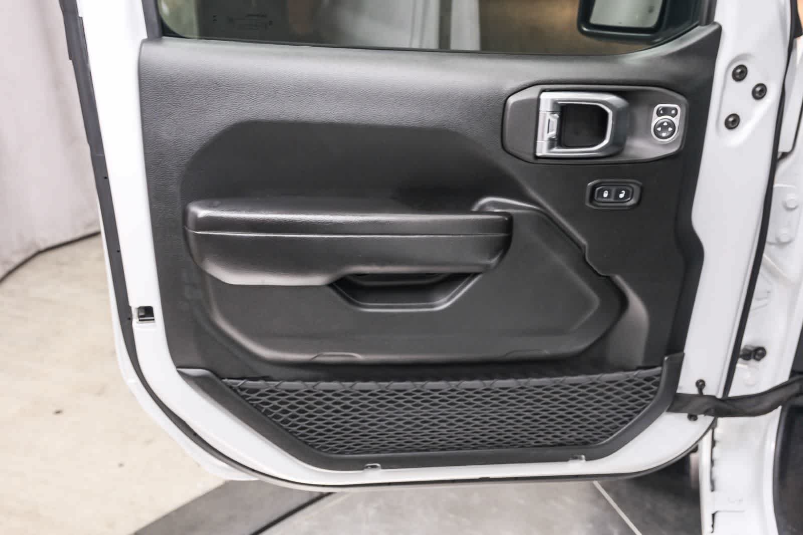 Used 2021 Bright White Clearcoat Jeep Sport S image 23