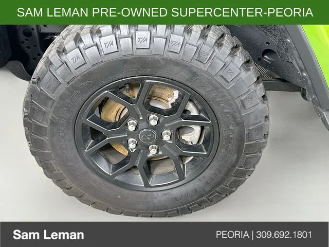 Used 2025 Green Jeep High Tide image 28