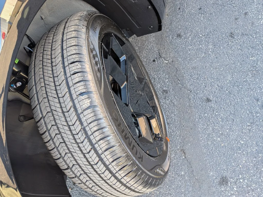New 2027 Terrain Brown Kia X-Line S image 35