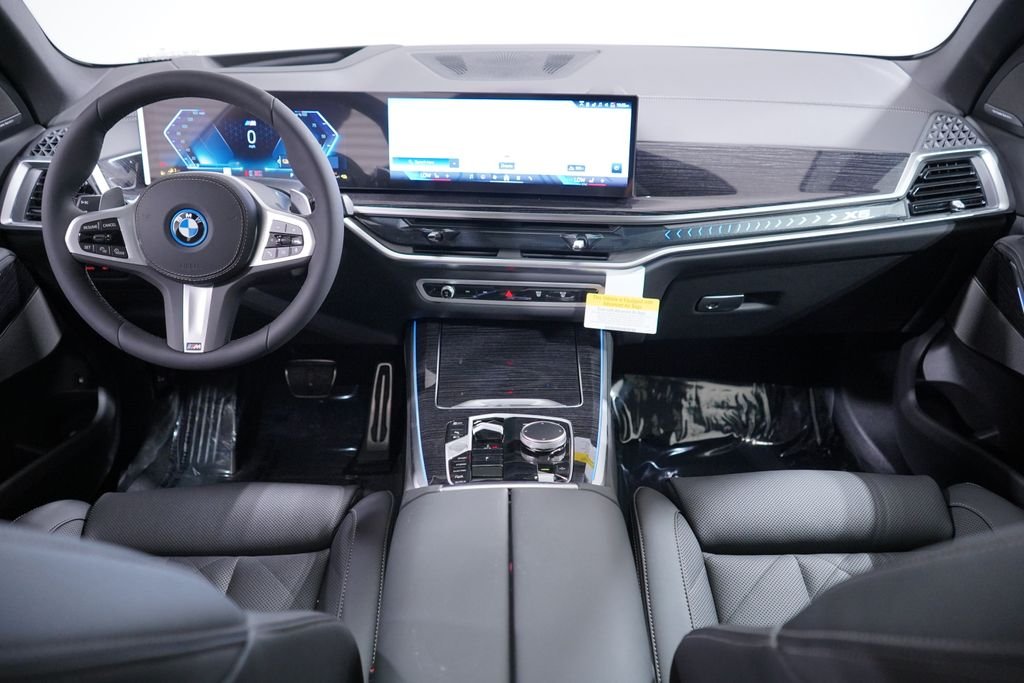 New 2026 Alpine White BMW xDrive50e image 10