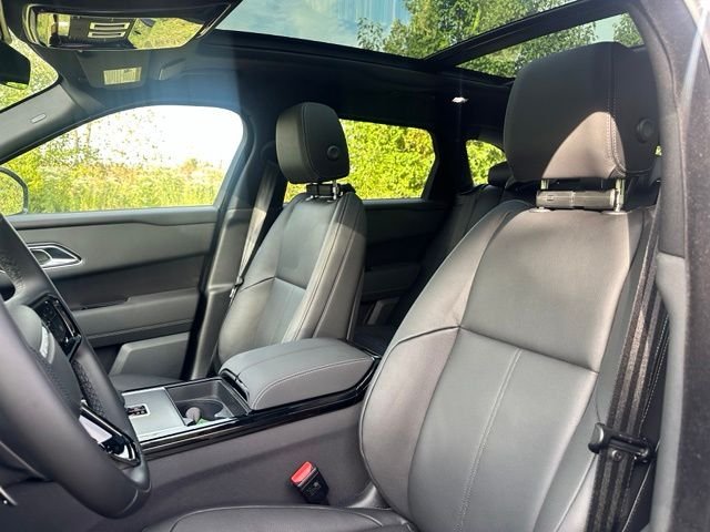 New 2026 Santorini Black Land Rover  image 14