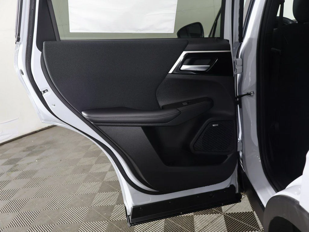 New 2026 White Mitsubishi ES 1.5T S-AWC image 24