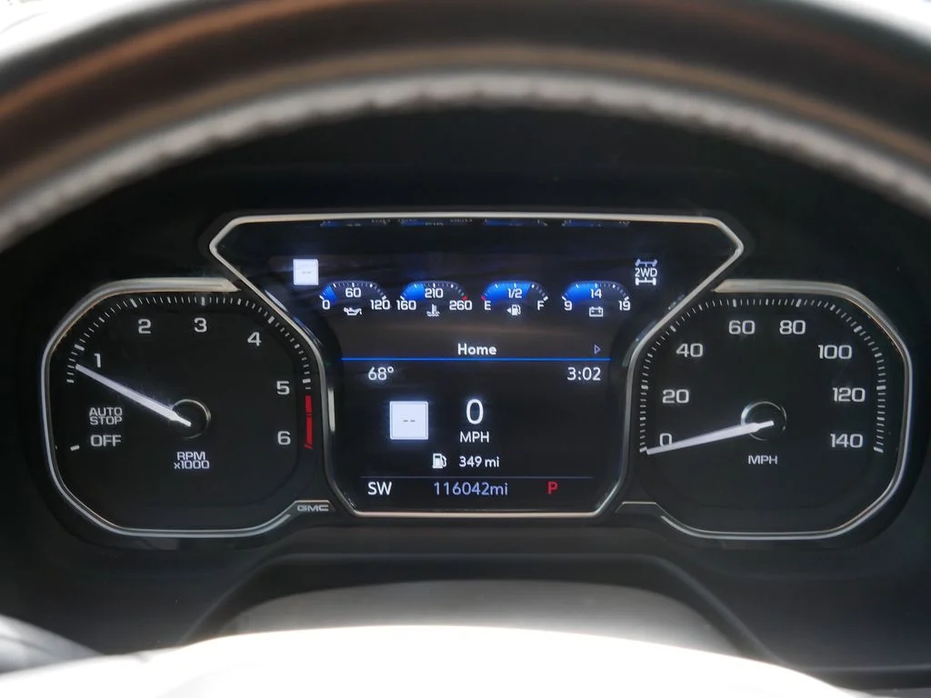 Used 2021 Black GMC SLT image 19