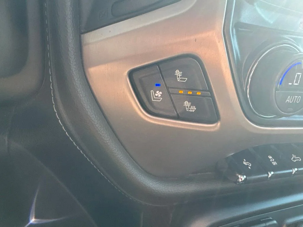 Used 2017 Black GMC Denali image 21