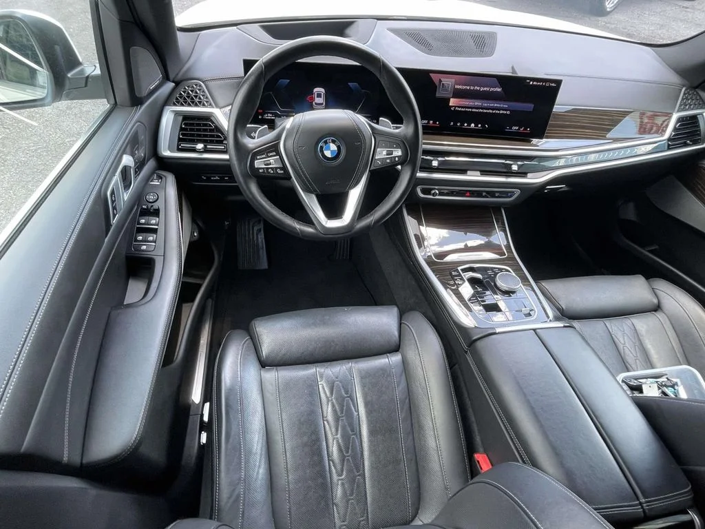 Used 2025 White BMW xDrive50e image 12