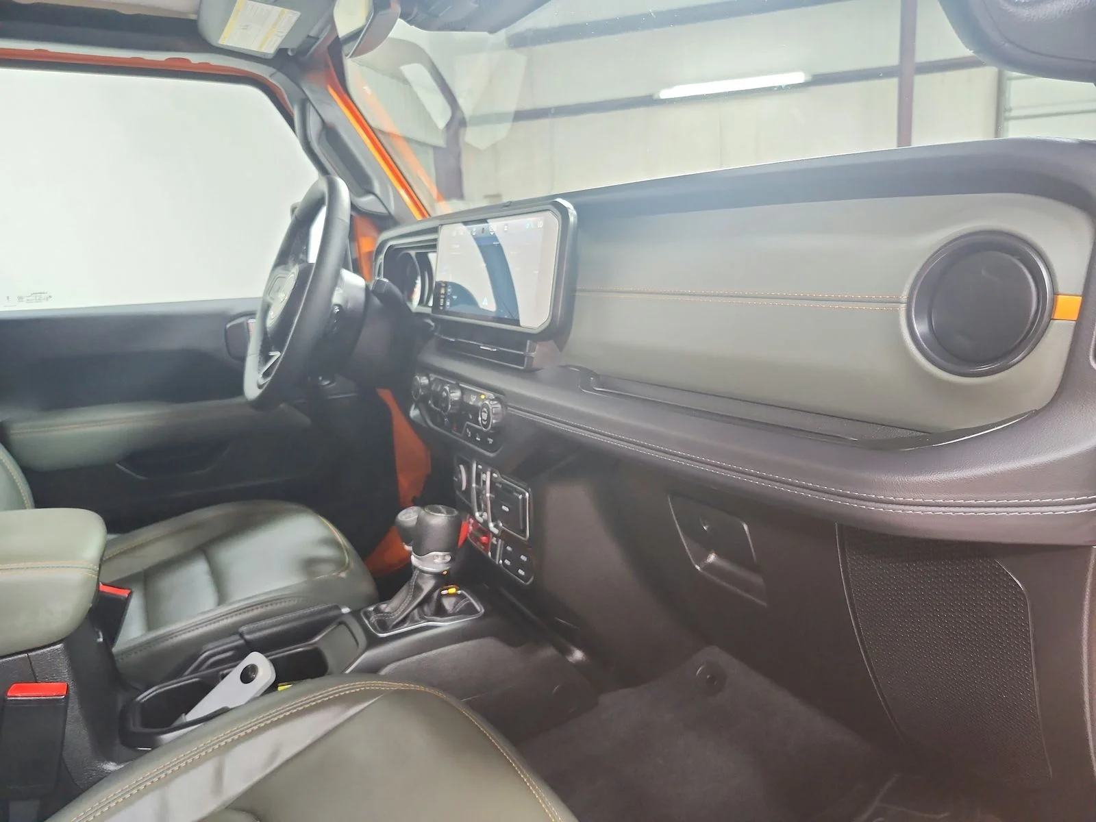 Used 2025 JOOSE Jeep Mojave image 42