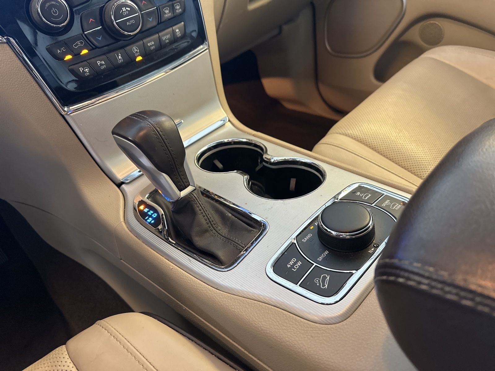 Used 2020 Blue Jeep Summit image 18