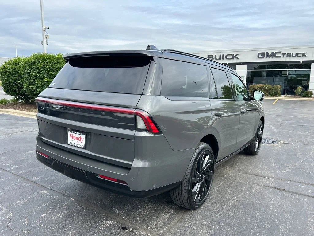 Used 2025 Gray Lincoln Black Label image 10
