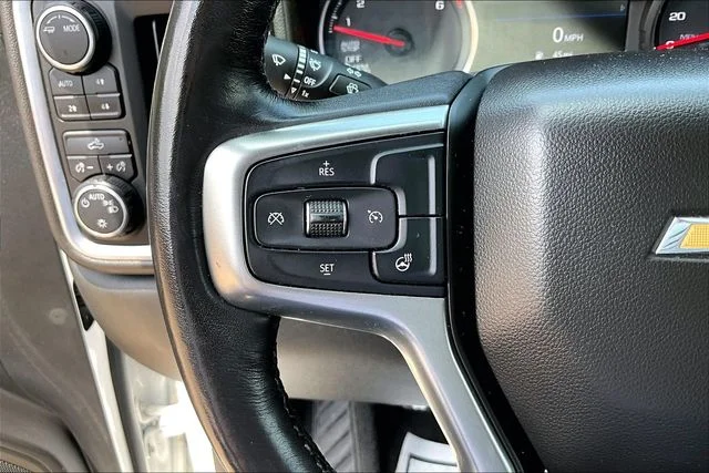 Used 2020 White Chevrolet LT image 11