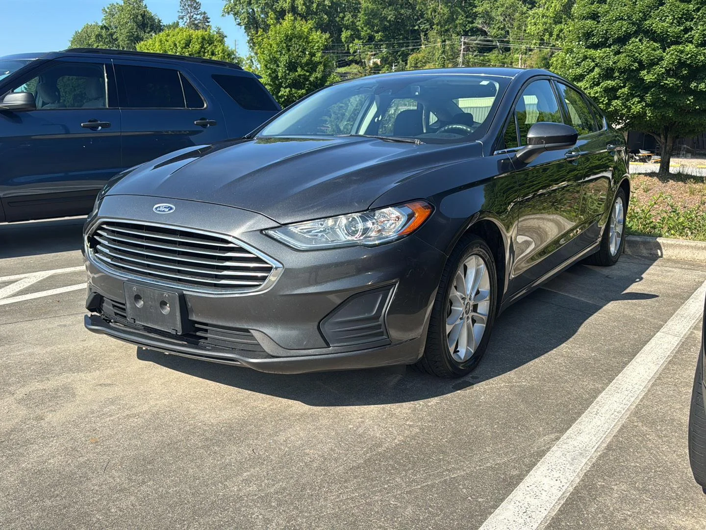 2020 Ford Fusion SE's photo