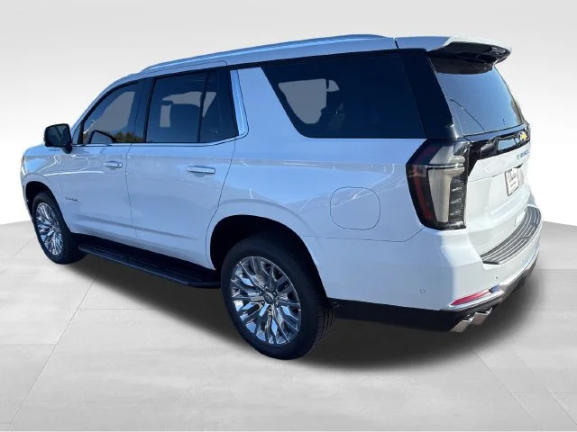 Used 2026 Polar White Tricoat Chevrolet High Country image 3