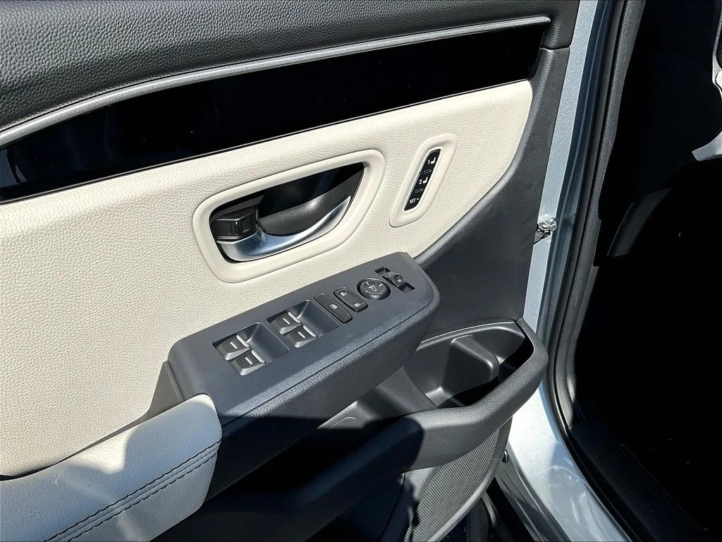 New 2026 Solar Silver Metallic Honda AWD EX-L image 17