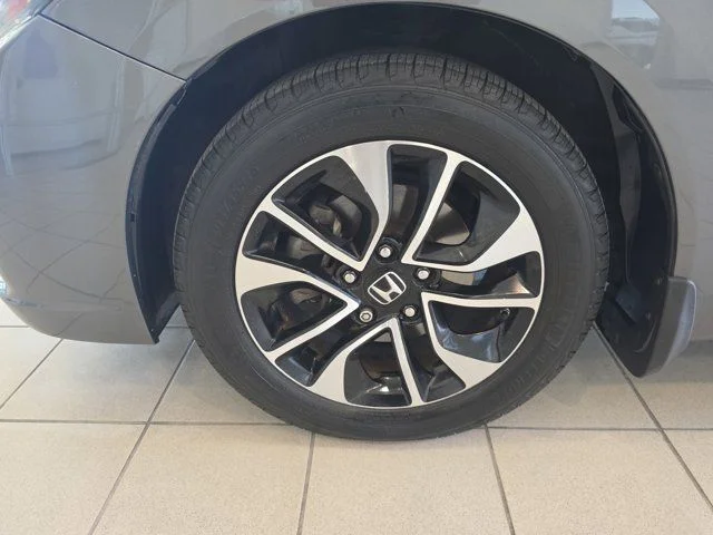 Used 2013 Green Honda EX-L image 28