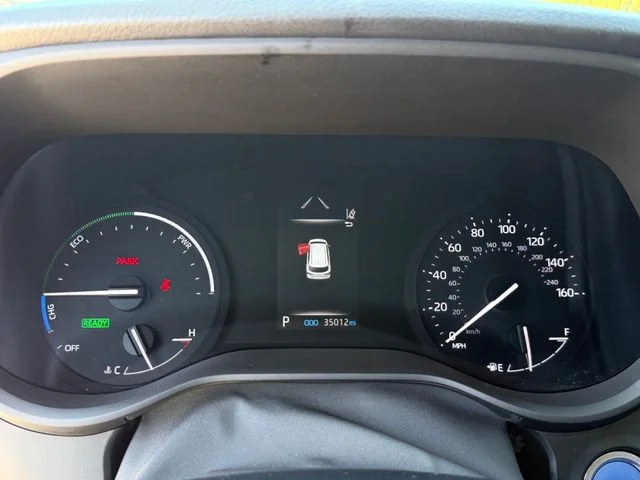 Certified Used 2024 WIND CHILL PEARL Toyota XLE image 21