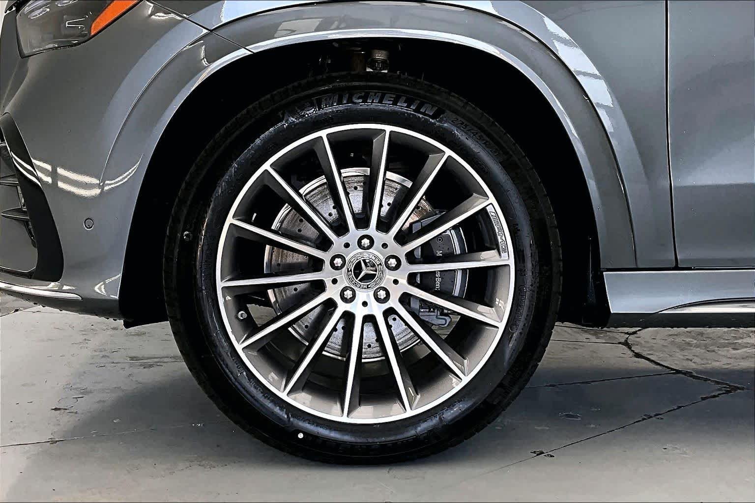New 2026 Selenite Grey Metallic Mercedes-Benz GLE 580 image 8