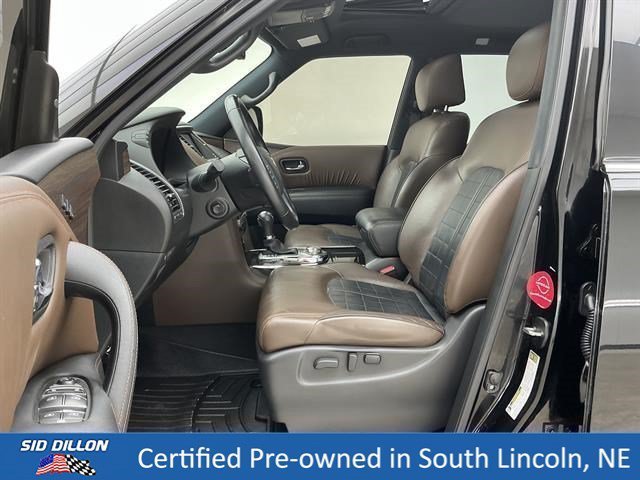 Used 2019 Super Black Nissan Platinum image 17