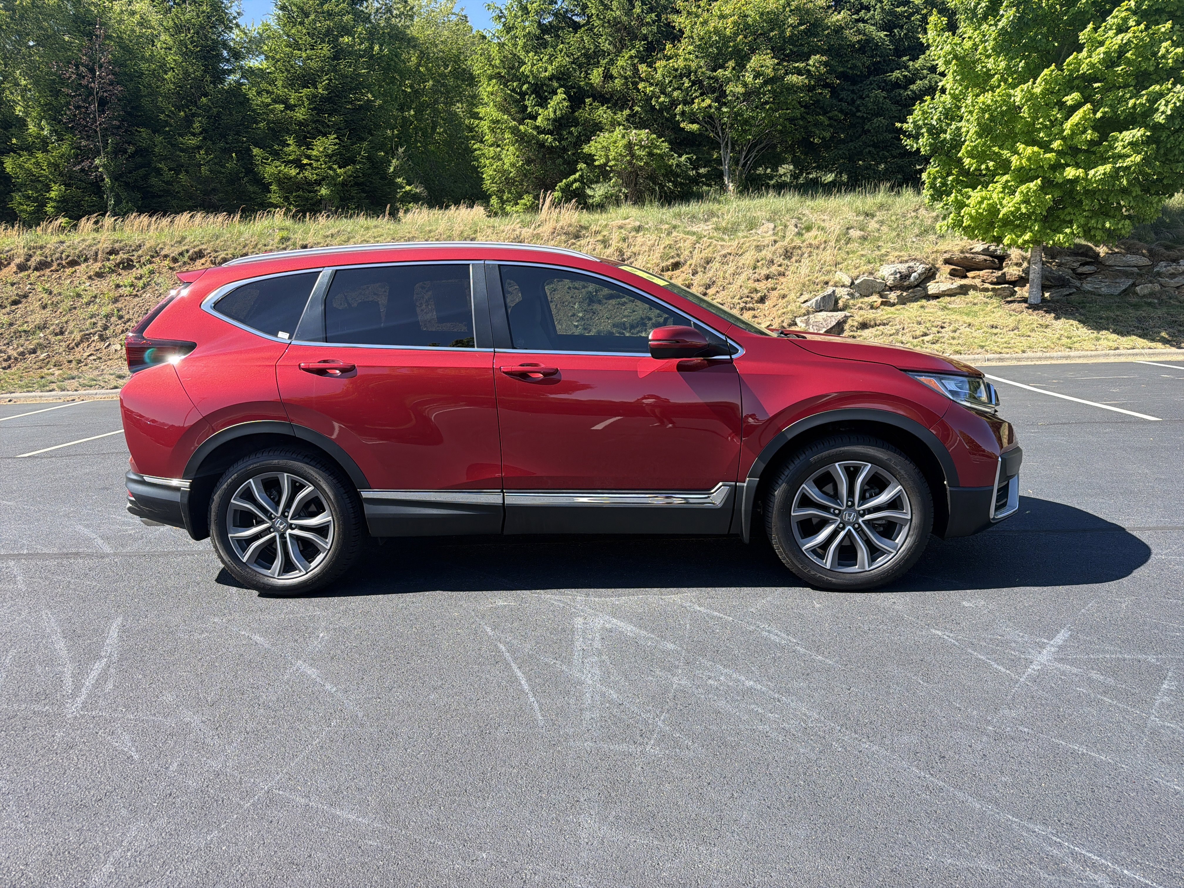 Used 2021 Radiant Red Metallic Honda Touring image 4