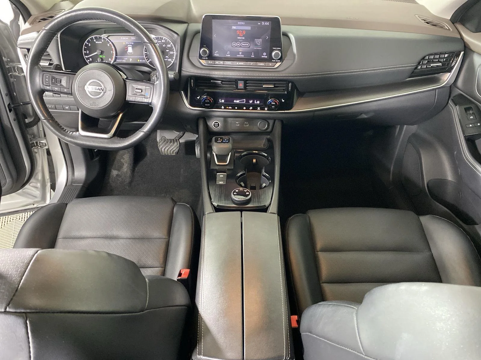 Used 2021 Brilliant Silver Metallic Nissan SV image 25