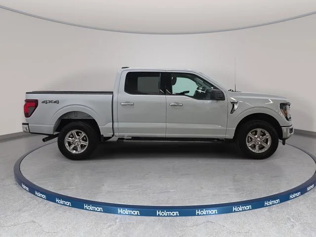 Certified Used 2025 White Metallic Ford XLT image 4