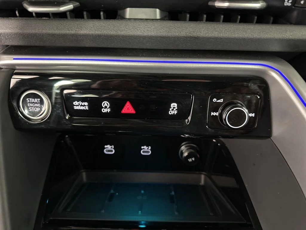 Used 2025 Black Audi 2.0T Premium image 37