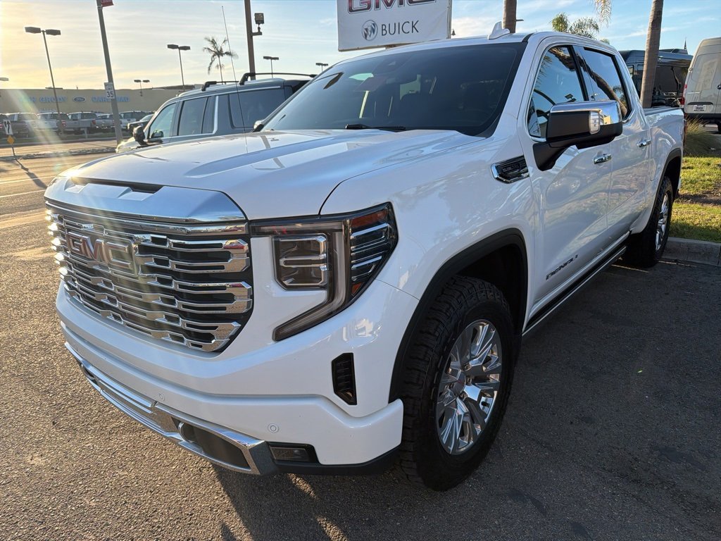 2022 GMC Sierra 1500 Denali Crew Cab 4WD