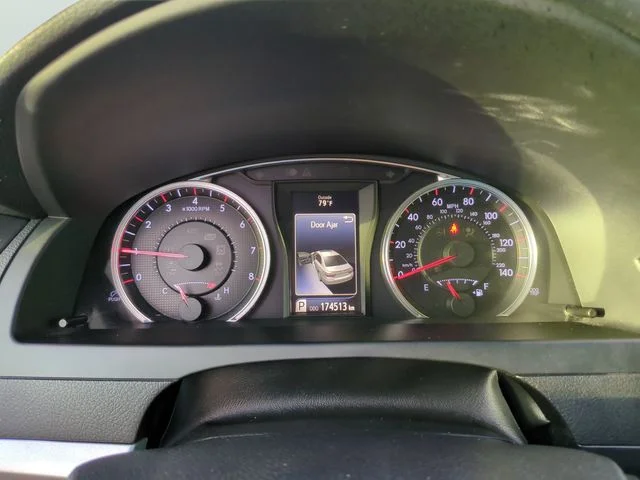 Used 2016 Black Toyota SE image 30