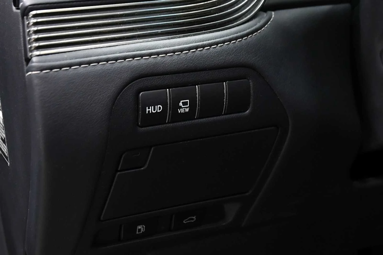 Used 2018 Nightfall Mica Lexus  image 16