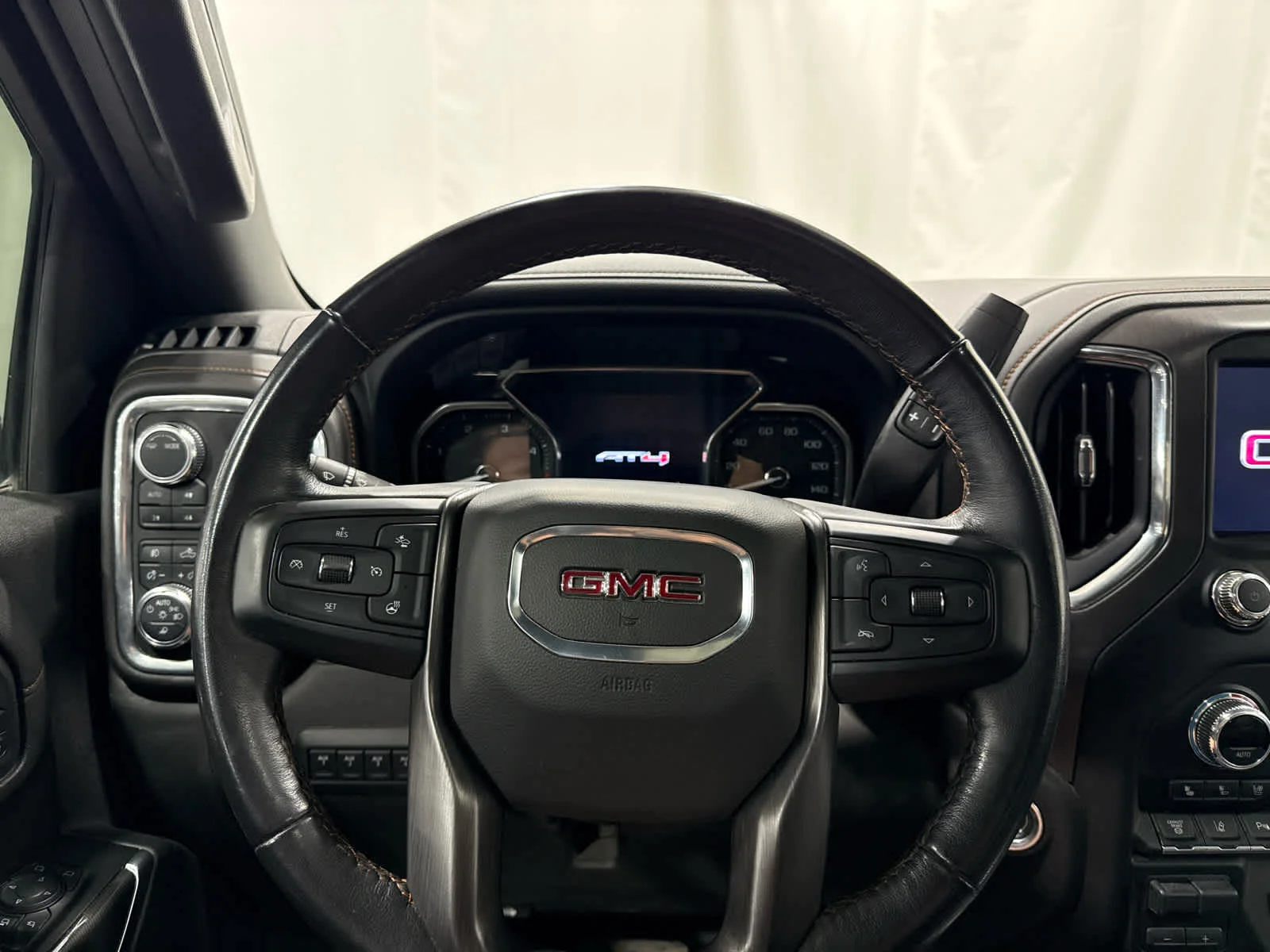 Certified Used 2022 FOREST METALLIC GMC AT4 image 20