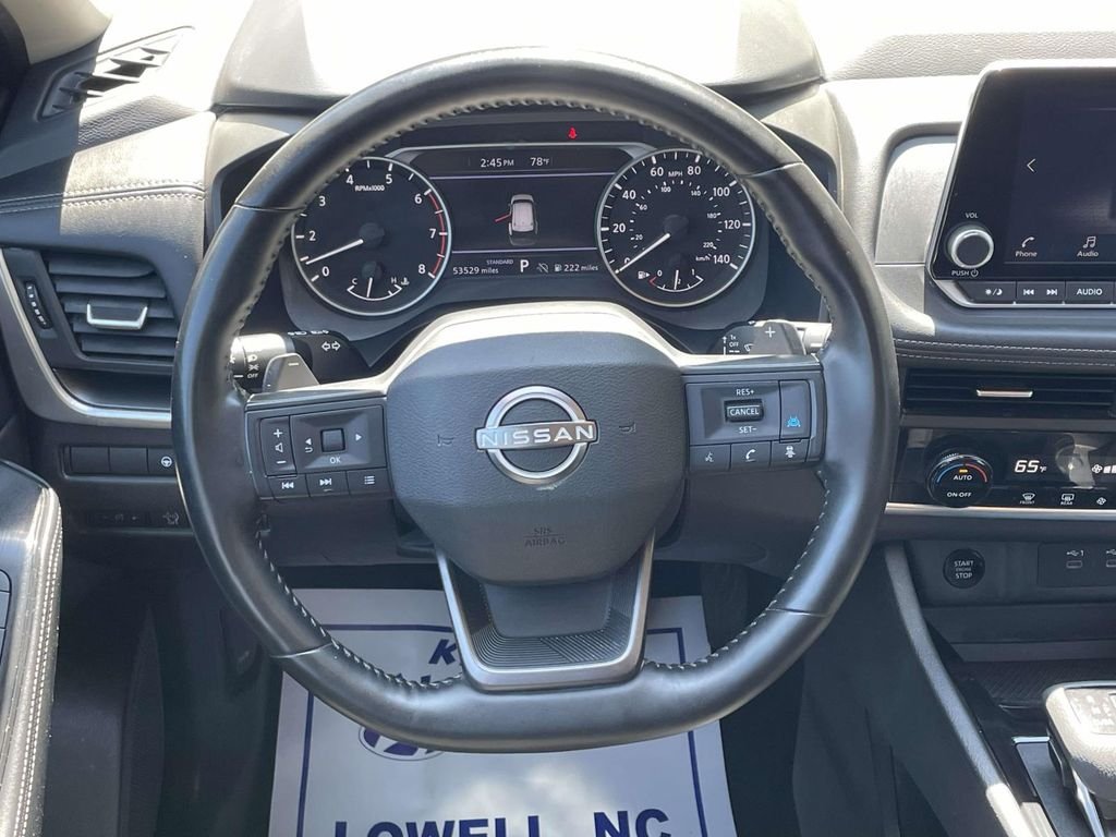 Used 2025  Nissan SV image 13