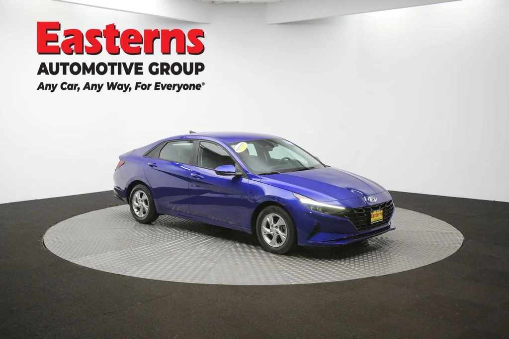 Used 2023 Blue Hyundai SE image 47