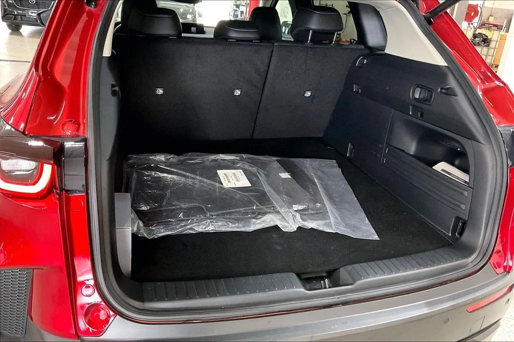 Used 2026 Red Mazda Preferred image 28