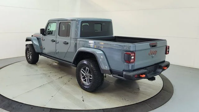 Used 2025 Gray Jeep Mojave image 7